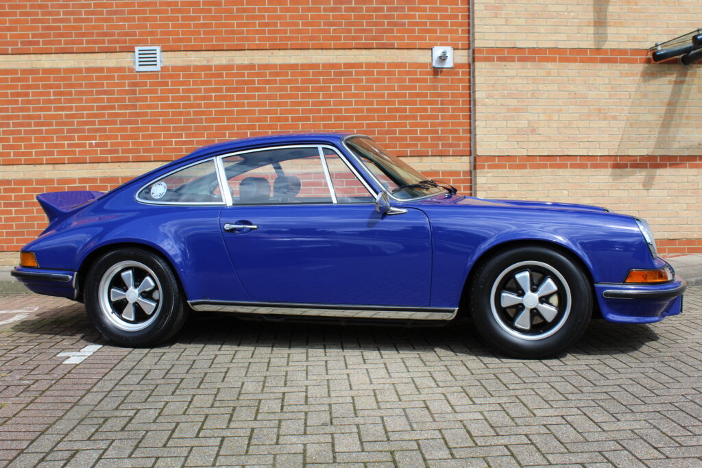 Porsche 911 2.7 Carrera RS Touring